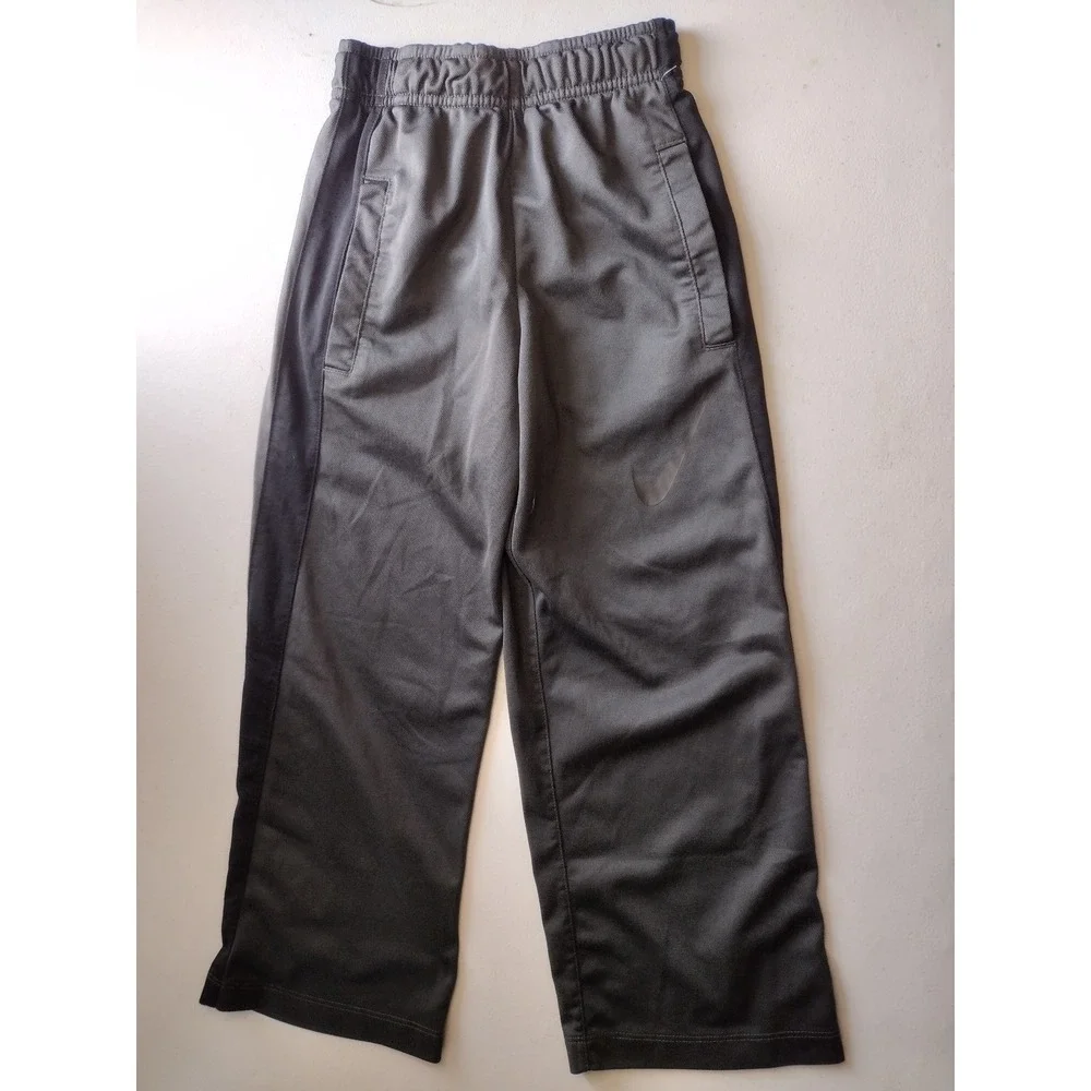 Nike Dri-FIT Kids XS Gray Black Side Stripe Athletic Track Pants‎ Joggers